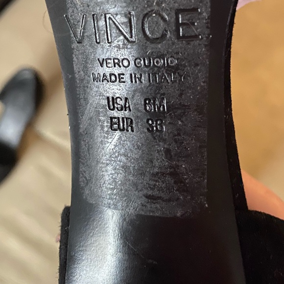 Vince Aurelian d’Orsay pump, size 6M/36 Euro - Picture 6 of 6